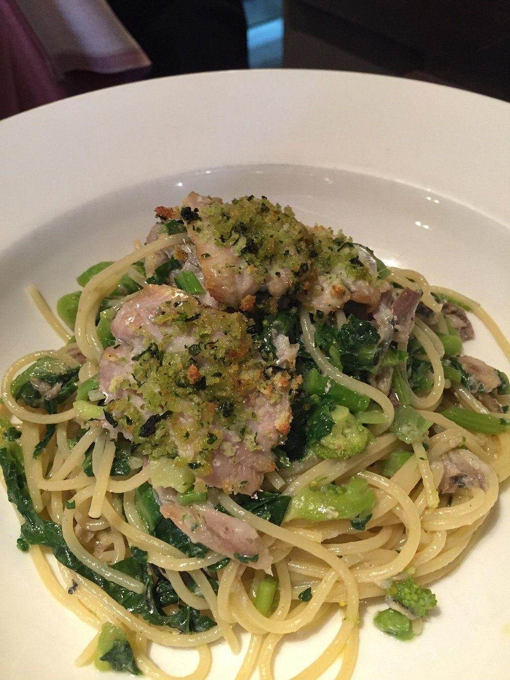 Spaghetti con pesce e verdure